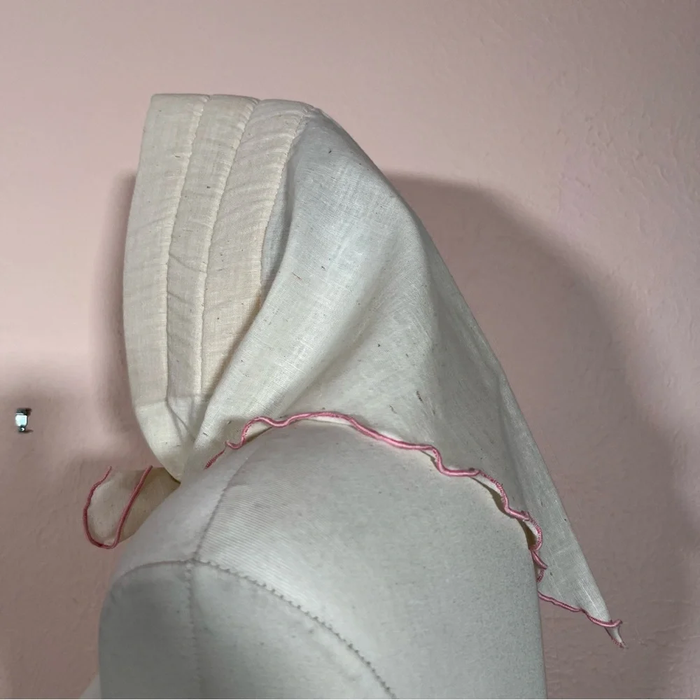Vintage 1960's 70' Mod MCM Pink Feminine Cottagecore Kitschy Triangle Head scarf